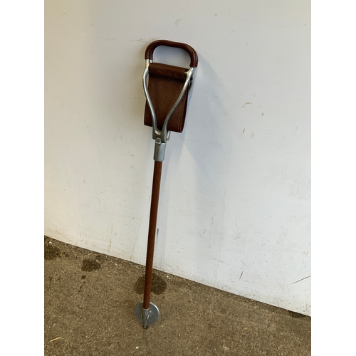 442 - Shooting Stick