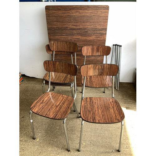 148 - Retro Table and Chairs