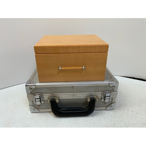 203 - Jewellery Box and Small Flight Case