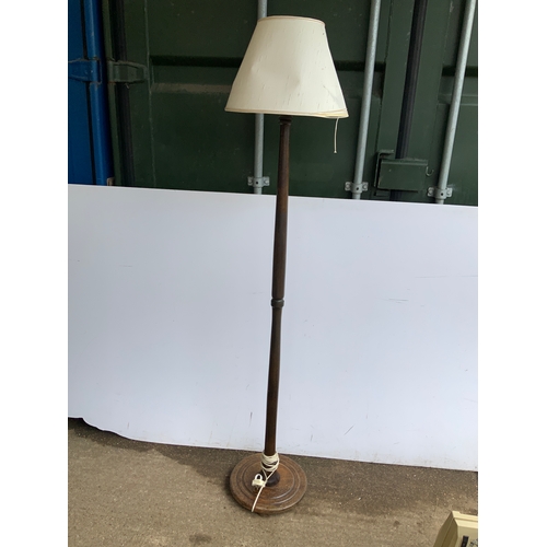 527 - Standard Lamp