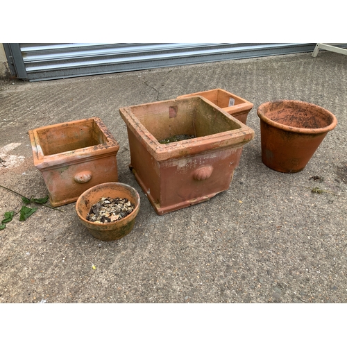 46 - Terracotta Pots