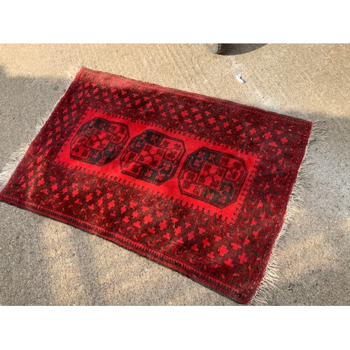 176 - Pattern Rug - Red Ground - 105cm x 150cm