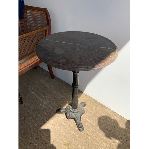 152 - Table with Cast Iron Base