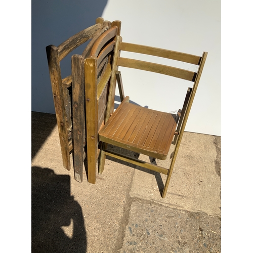 955 - 4x Vintage Wooden Folding Chairs