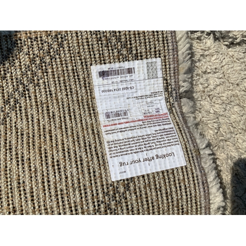 159 - Rug - 160cm x 230cm