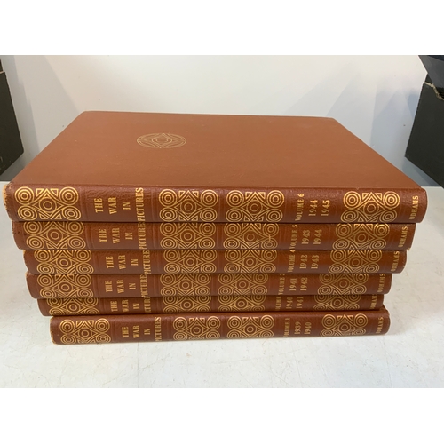 212 - Books - The War in Pictures