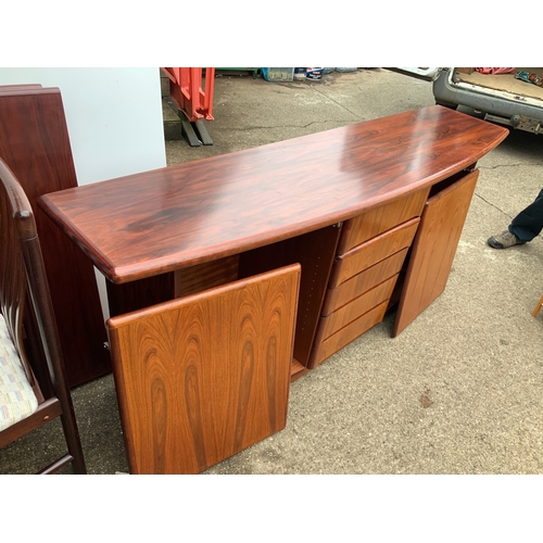 400A - Rosewood Dining Furniture