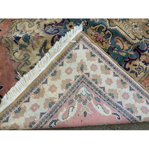 124 - Rug - 180cm x 280cm