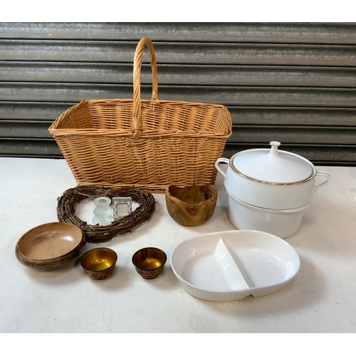 510 - Basket and Contents