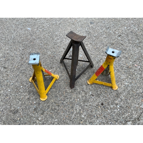 56 - Axle Stands