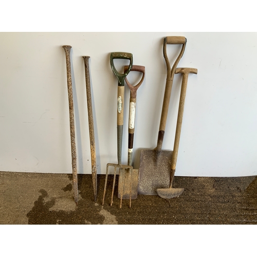 99 - Garden Tools