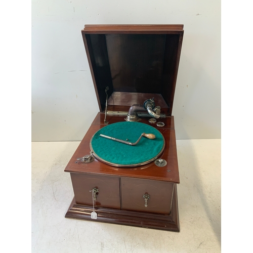 806 - Gramophone - Working