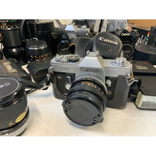 522 - Cameras and Lenses