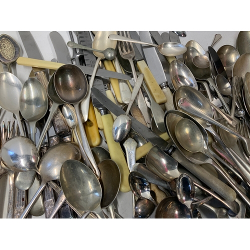 347 - Vintage Cutlery