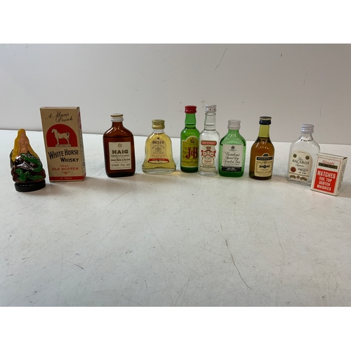 855 - Alcohol Miniatures