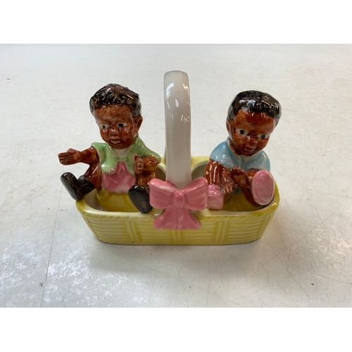 862 - 1950s Salt and Pepper Set