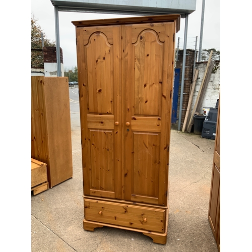 983 - Pine Wardrobe