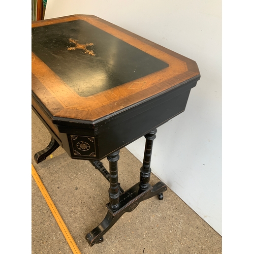 972 - Victorian Ladies Work Table