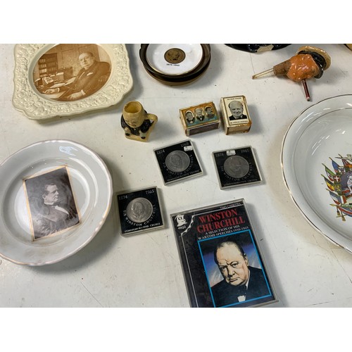 515 - Winston Churchill Memorabilia