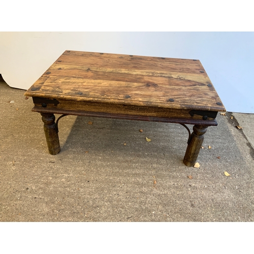 976 - Coffee Table