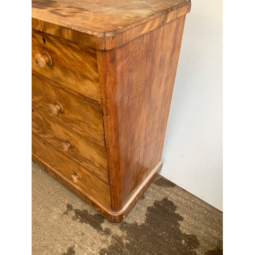 1005 - Victorian Chest of Drawers