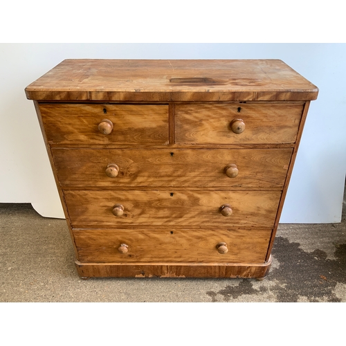 1005 - Victorian Chest of Drawers