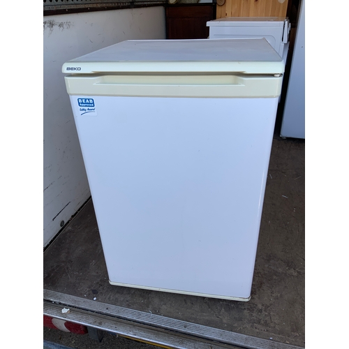 100D - Beko Fridge