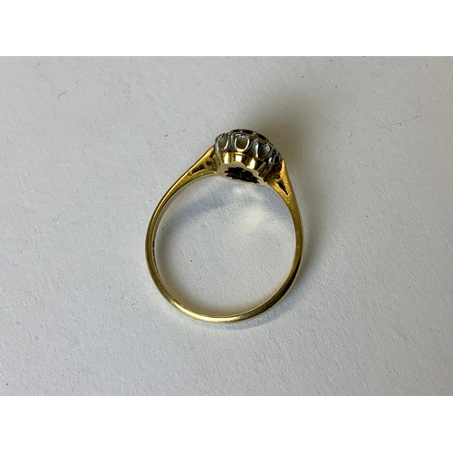 67 - 18ct Gold Ring - Size 0 - 2.9g