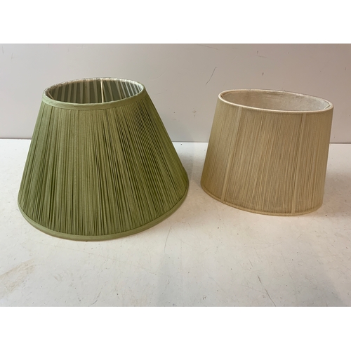 539A - 2x Lampshades