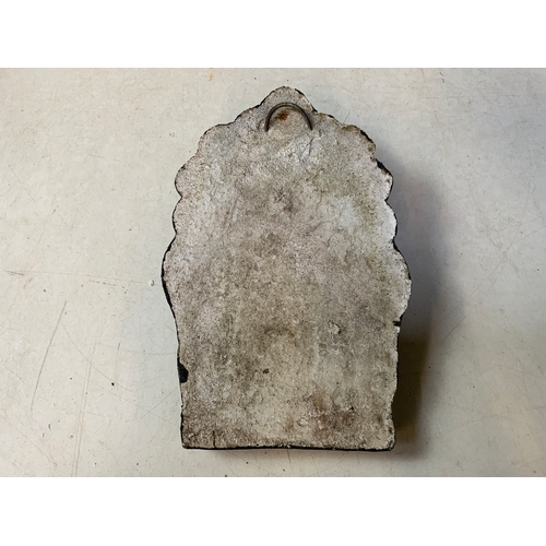 302 - Plaster Wall Plaque