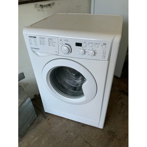 100B - Indesit Washing Machine