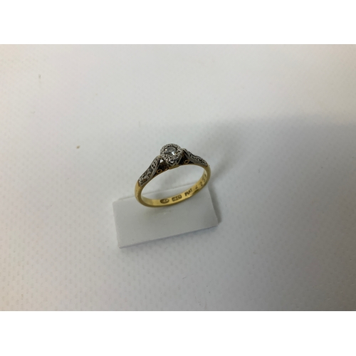 31 - 18ct Gold and Platinum Diamond Ring - Size K