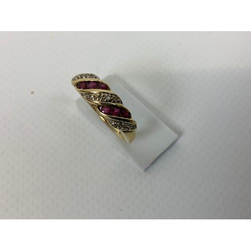 46 - 9ct Gold Ring - Size M