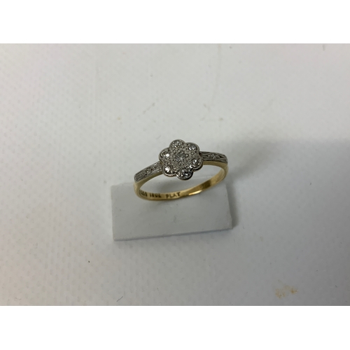 54 - 18ct Gold and Platinum Ring - Size N