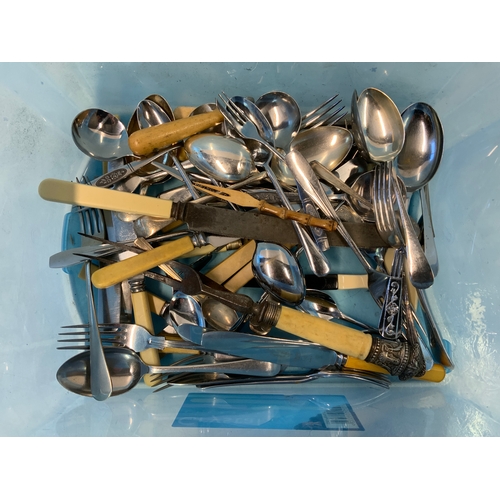 250 - Vintage Cutlery