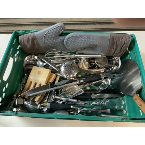 208 - Kitchen Utensils - Crate not Included