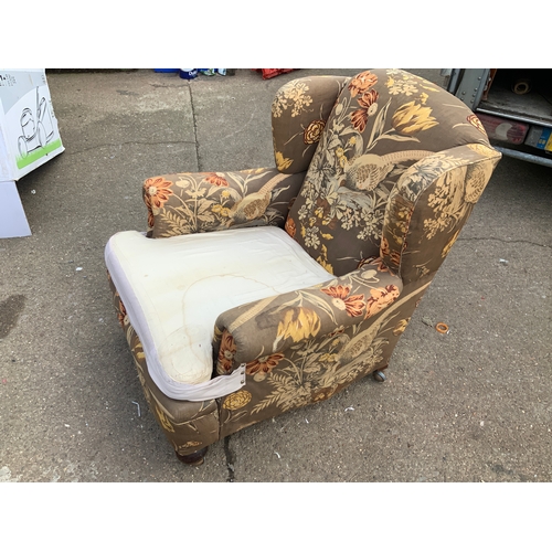 514C - Armchair