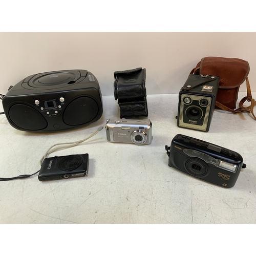 116 - Cameras and CD Player