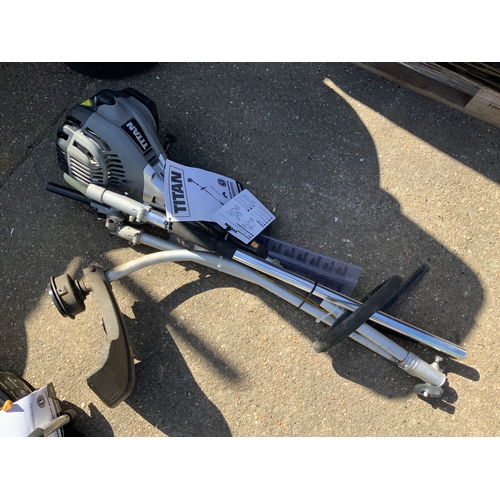 24 - Titan Petrol Strimmer