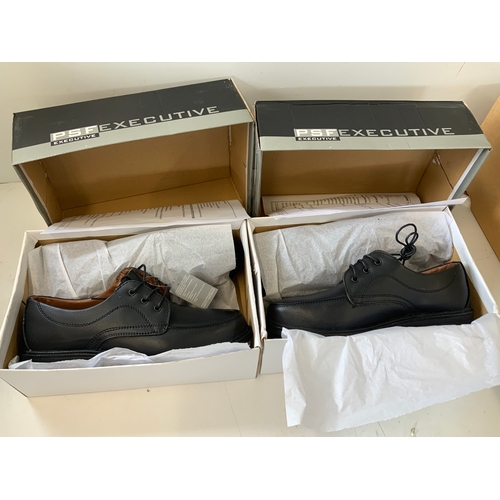 445 - 2x Pairs of Safety Shoes - Size 8