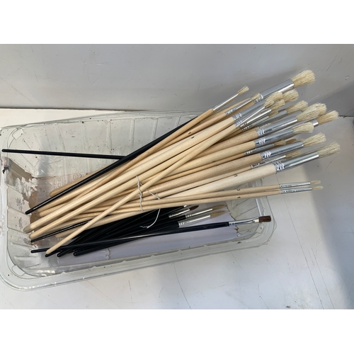 287 - Artists Brushes
