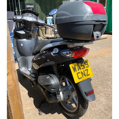 20A - Sym 200cc Moped - WA59 CNZ - Running but Requires Attention - Keys and Log Book in Office