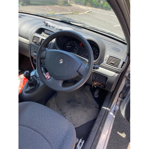 30A - Renault Clio - WJ58 LKF - Mot expires 8th September. 2x Owners from New. 3x Keys. Direct from Deceas... 