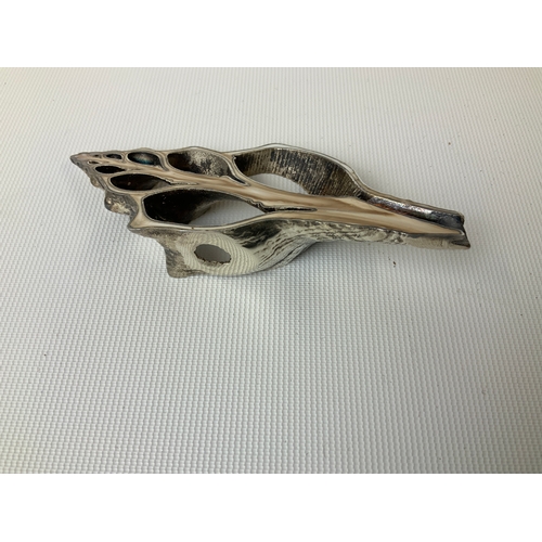 122 - Silver Seashell - 12cm