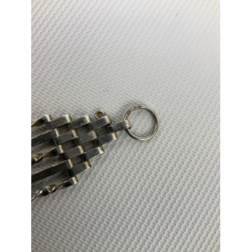 149 - Silver Gate Bracelet - 16cm - 18g