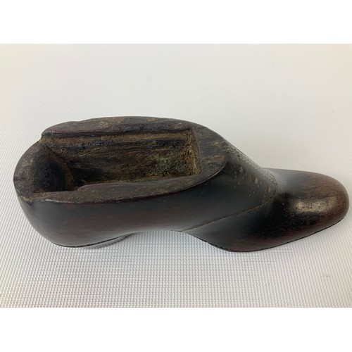 160 - Folk Art Snuff Box in the Form of a Shoe - 15cm