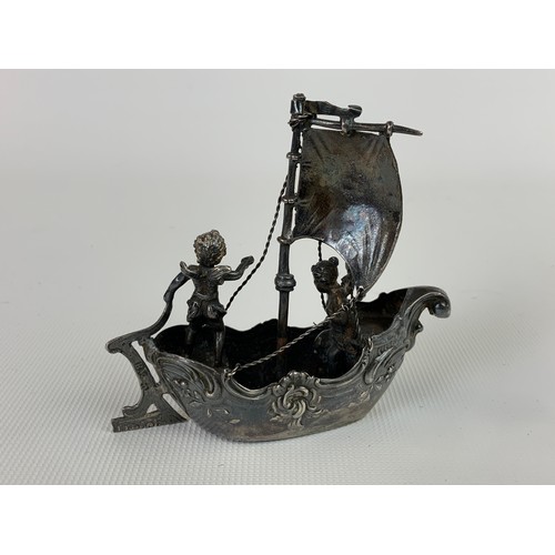 148 - Cherubs in a Silver Boat - 9cm Long - 50g