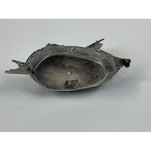148 - Cherubs in a Silver Boat - 9cm Long - 50g