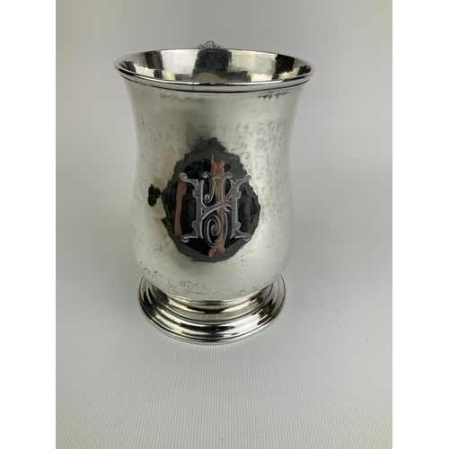 147 - Georgian Silver Tankard with Acanthus Leaf Decoration to the Handle - Monogrammed - 410g