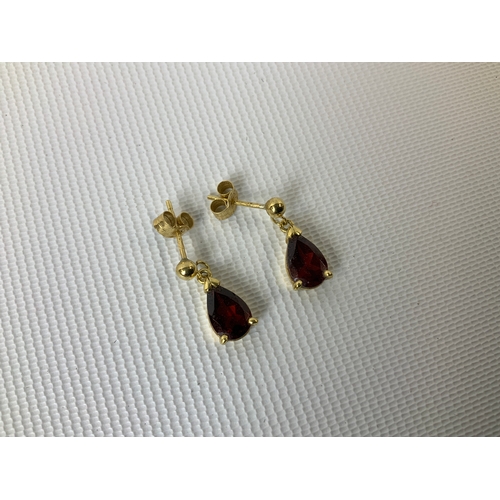 408 - Pair of 18ct Gold Drop Earrings